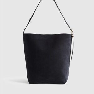 Madewell The Essential Bucket Tote NWT Juniper Berry Navy Suede